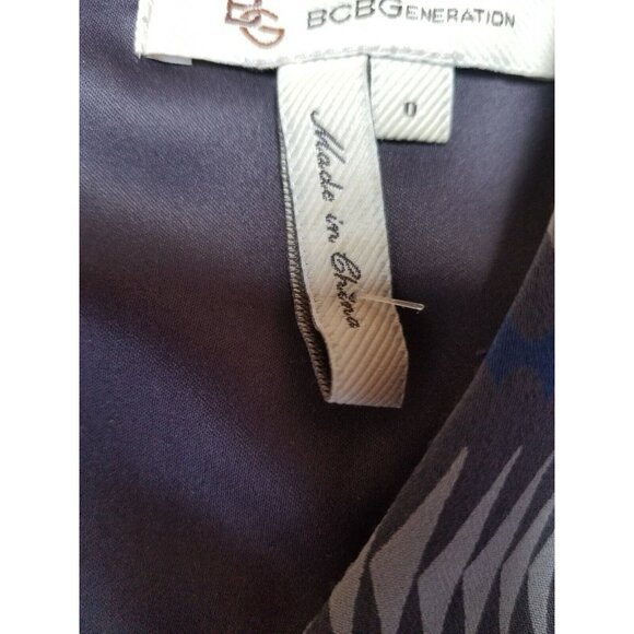 Vintage BCBGENERATION Womens V-neck Empire Waist Dress Size 0 Blue Lined - Picture 3 of 8